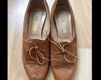 Gucci vintage lace up oxford heels