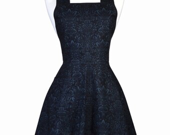 Stella 50s Style Retro Apron - Black Tone on Tone Floral Womans Vintage Cute Full Coverage Old Fashioned Kitchen Apron with Pockets (FM)
