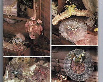 Potpourri bags, animals, sachets Pack / Original Simplicity Crafts Uncut Sewing Pattern 8601