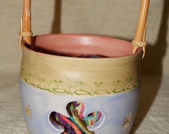 Flower Yarn Bowl, Handled Yarn Bowl, Stoneware, Bamboo Handle, Yarn, Knitting, Crocheting, Blue, Sage, Pink, Sun, Leaves,