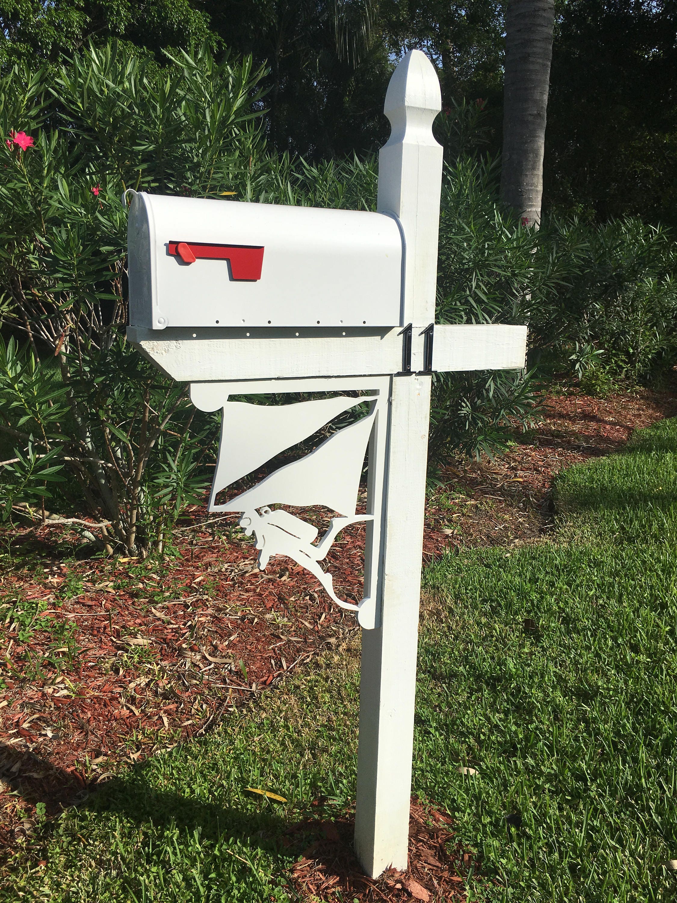 Diver & Flag Mailbox Bracket Large