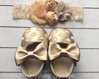 Gold headband and matching shoe set - Gold baby headband - Christmas baby headband and shoes - Gold baby crib shoes - Gold lace headband