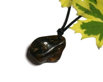 P58 amber pendant necklace natural dark color