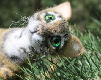 Bengal cat lover gift birthday sculpture Needle felted animal toys kitten dolls and miniatures figurines gift for her sister, Mom ,girls
