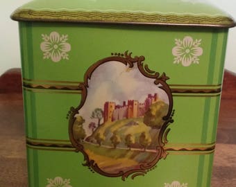 Vintage metal tin- Biscuits tin, cookie tin