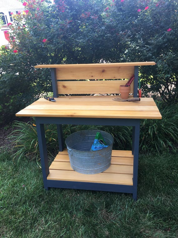 Cedar Potting Bench