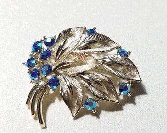 Vintage Blue Aurora Borealis Silvertone Pin Brooch Signed Lisner