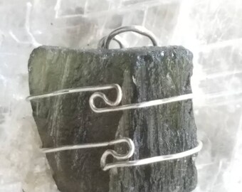 Moldavite Pendant/Heaven and Earth/ Transformation/Protection/Spiritual Evolution