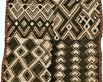 Vintage Kuba Cloth - African Textile - Ethnic Textile - African Wall Decor - KC891