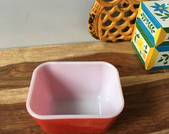 Vintage Pyrex Refrigerator Dish 0501, Red Pyrex Refrigerator dish 0501-53, Vintage Pyrex Ovenware