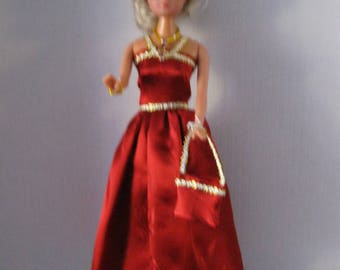 Long dress in Red satin lined with gold (B103)