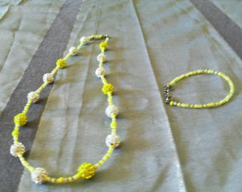 set necklace and bracelet original, colorful, trendy (yellow and white)