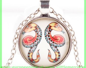cabochon glass N186 snake charm pendant