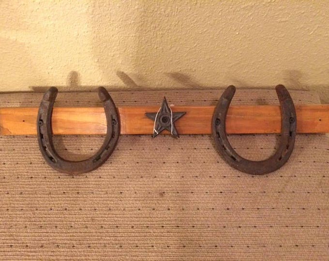 Rustic Horseshoe Towel Rack