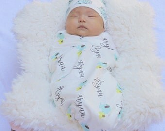 Personalized Swaddle Blanket -Personalized hat -Baby Swaddle Set -Personalized blanket- Personalized Baby Gift - Organic-Newborn Photo prop