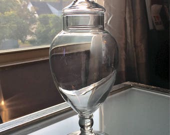 Glass Apothecary / Terrarium / Storage Jar with Lid - Vintage Clear Pedestal Canister