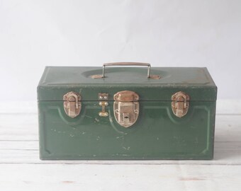 Master Metal Products Vintage Tackle Box Green Toolbox Tool Box Tray Industrial Toolbox