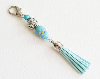 Bijou de Sac Porte-Clef - Perle lampwork, perle magique, perle métal argent, grand Pompon suédine - Bijou créateur, pièce unique