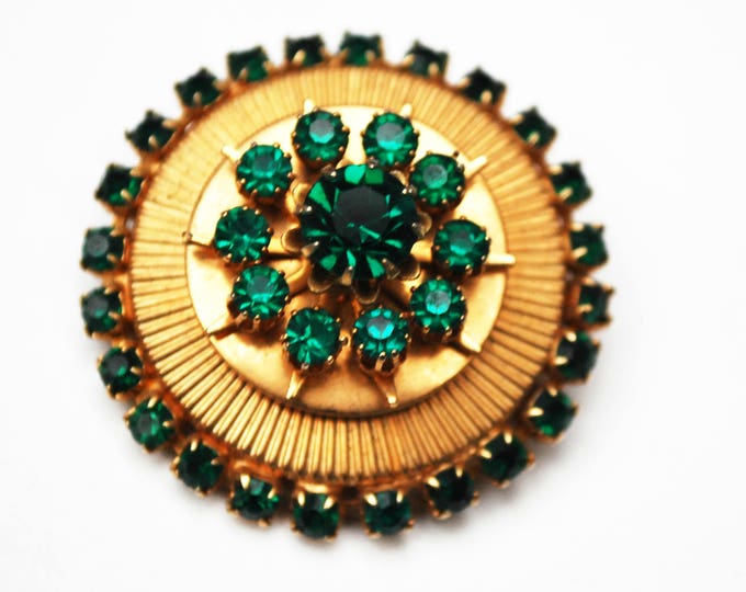 Coro Rhinestone Brooch - Green Glass - Gold round Disk - Atomic - mid Century pin