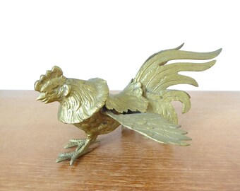 Asian fighting rooster, brass toned metal