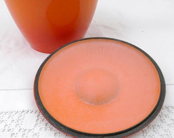 Vintage French Bright Orange Enameled Cast Iron Le Creuset Fondue Pan / Pot and Lid, Retro French Kitchenware, Cheese or Meat Fondue