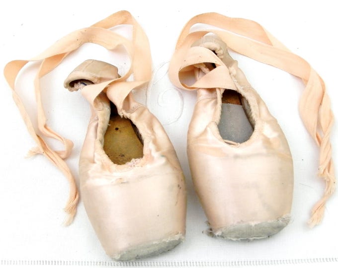 Vintage Pink Satin Girls Pointe Ballet Shoes with Ribbons, Worn Shabby Ballerina Costume Shoe by Bloch Size 4 with Leather Sole