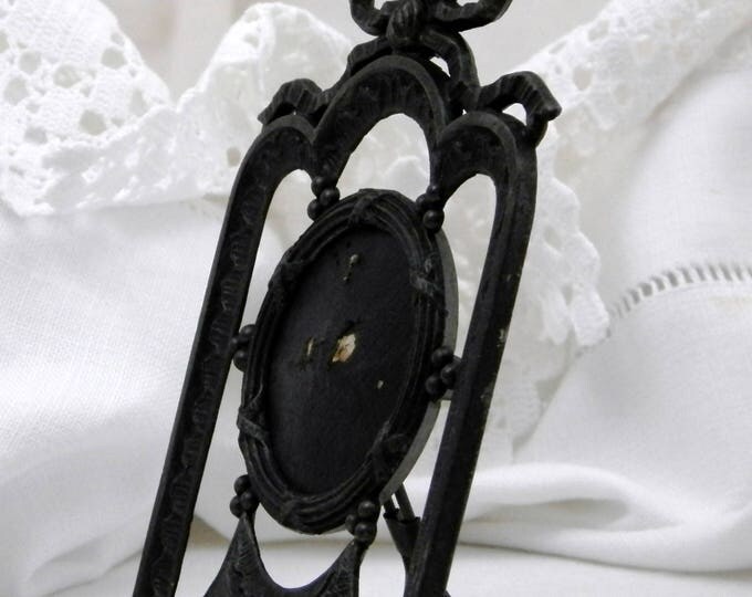 Small Antique French Cast Metal 1880s Portrait Photograph Frame with Ribbons, Standing Napoleon 3 Picture Frame Made in Paris, Photo Frame Small Antique French Cast Metal 1880s Portrait Photograph Frame with Ribbons, Standing Napoleon 3 Picture Frame Made in Paris, Photo Frame