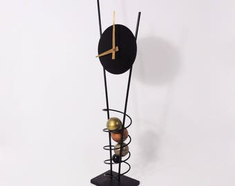 Vintage Post Modern Minimalist Spiral Metal Wire Standing Clock