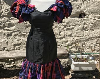 Vintage 80s black taffeta ball gown cocktail dress off the shoulder tartan bows UK 8 US 4