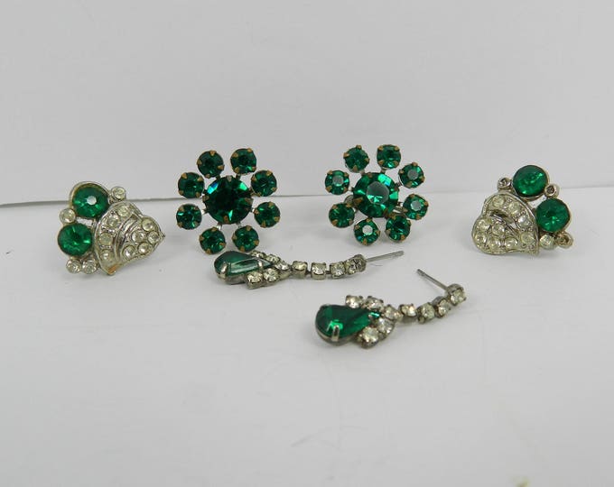 Vintage LOT (3) earrings, 1940s emerald glass stones, Art Deco Green Glass Earrings, Silver Tone, Vintage Jewelry, Costume Jewelry