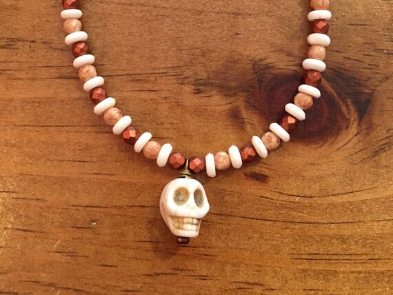 Unisex Skull Charm beaded necklace