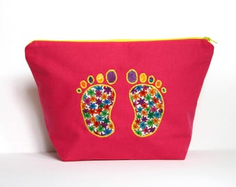 Toiletry bag, color fuchsia pink and little feet