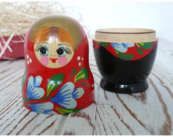 Russian Nesting Doll / Русская матрешка