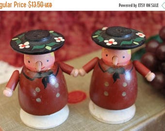 Christmas in July Wooden Traditional Folk People Salt and Pepper Shakers