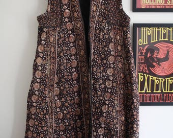 Vintage Black paisley Adini floral Indian cotton quilted long waistcoat gilet 60s 70s jacket S