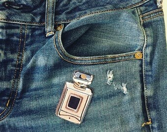 Perfume bottle, Patches, Iron on embroidery, Original design, Écusson thermocollant, Broderie, Illustration originale