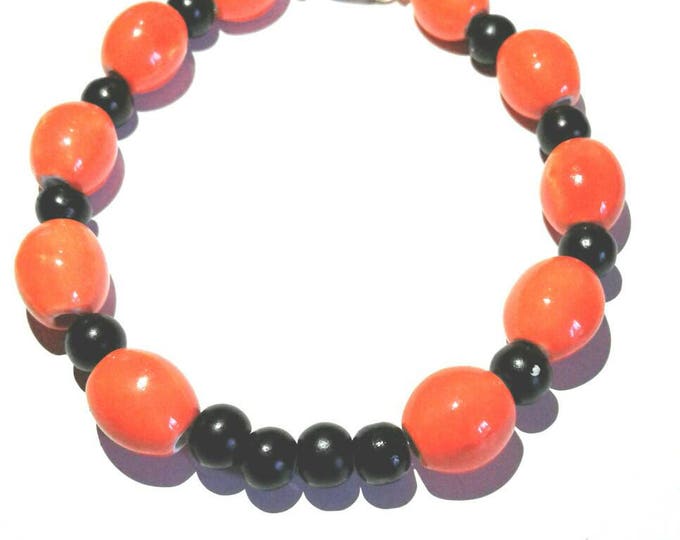 Orange and Black Marble Stone Beaded Bracelet, Statements Piece, Gift for Women, Beadwork, Halloween Bracelet, Fun Piece, Popular Colors.