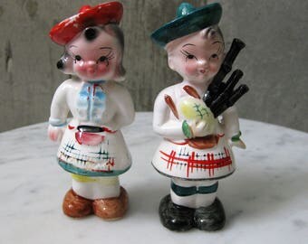 Vintage Salt & Pepper Japan Porcelain Hand Painted Boy Girl Bagpipes 1960s