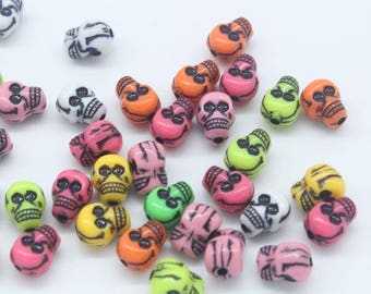 Skull Beads, Acrylic Skulls, Mixed Skulls, Horror Beads, Halloween Beads, Goth Beads, Scary Beads, Death Beads, Death Jewellery,