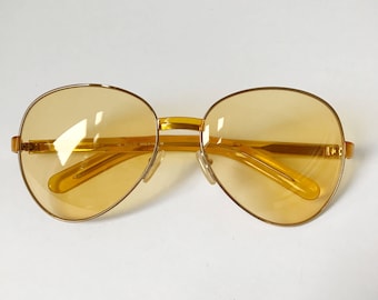 Vintage Gucci Sunglasses, GG 1377/S, Yellow Gold Aviator Sunglasses Yellow Lenses, Vintage Frames, Gucci Eyewear, Gucci Glasses