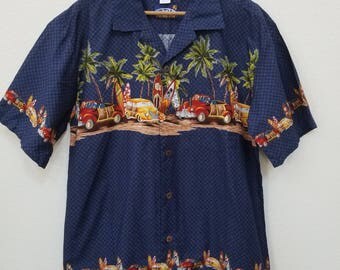 Men's Hawaiian Shirt. Beach Surfer Print Hawaiian Shirt. 100 Cotton. Size L. Blue Aloha Shirt.