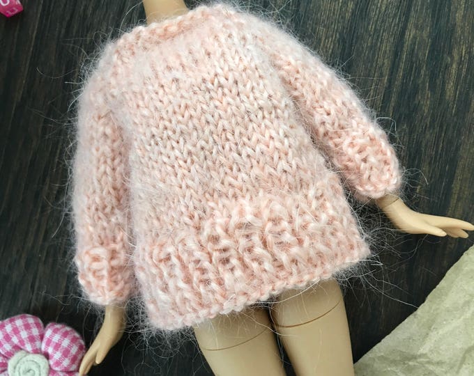Oversize knitted sweater for Blythe doll. Blythe collection doll. Clothes for Blythe. Jacket for blythedoll.