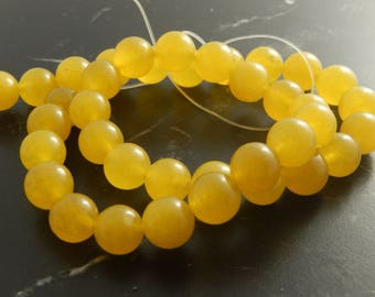 saffron yellow Jade 10mm ref 161 10 beads