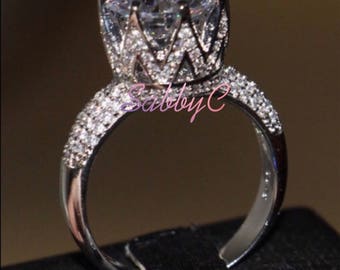 New 18 k white gold engagement ring
