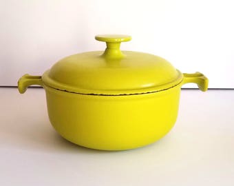 Le creuset elysées yellow - France