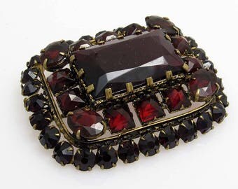 Vintage Czech Garnet Rhinestone Brooch Brass Jewelry P7713