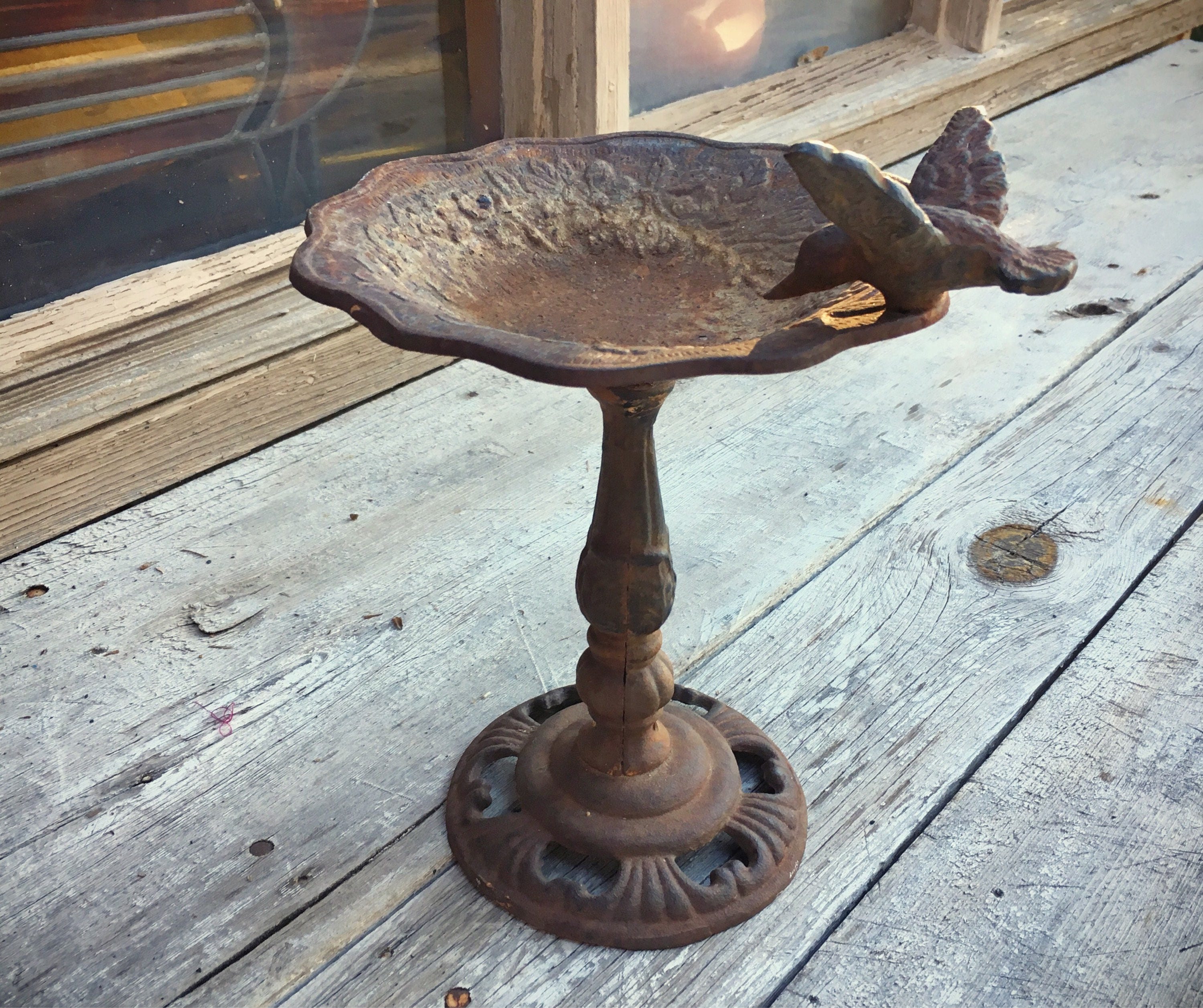 Vintage Cast Iron Birdbath Cottage Garden Decoration Rustic Decor Bird Feeder