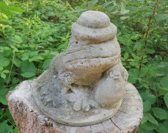 Vintage Cement 8 1/2" Frog Drinking Smoking Drunk Garden Statue Weathered Concrete