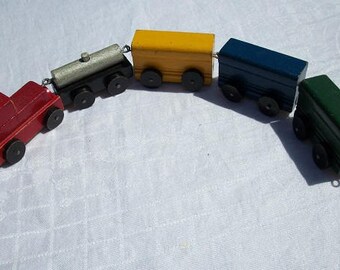 Vintage Adorable 5 Piece Wood Train Set Japan