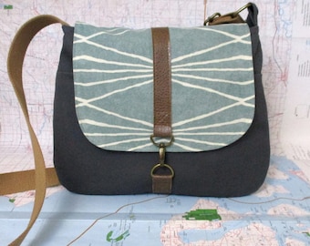 Colorado. Crossbody messenger bag - Southwestern purse - Tribal - Geometric - Vegan purse - Travel bag- Gray - Mint - Medium - Ready to ship